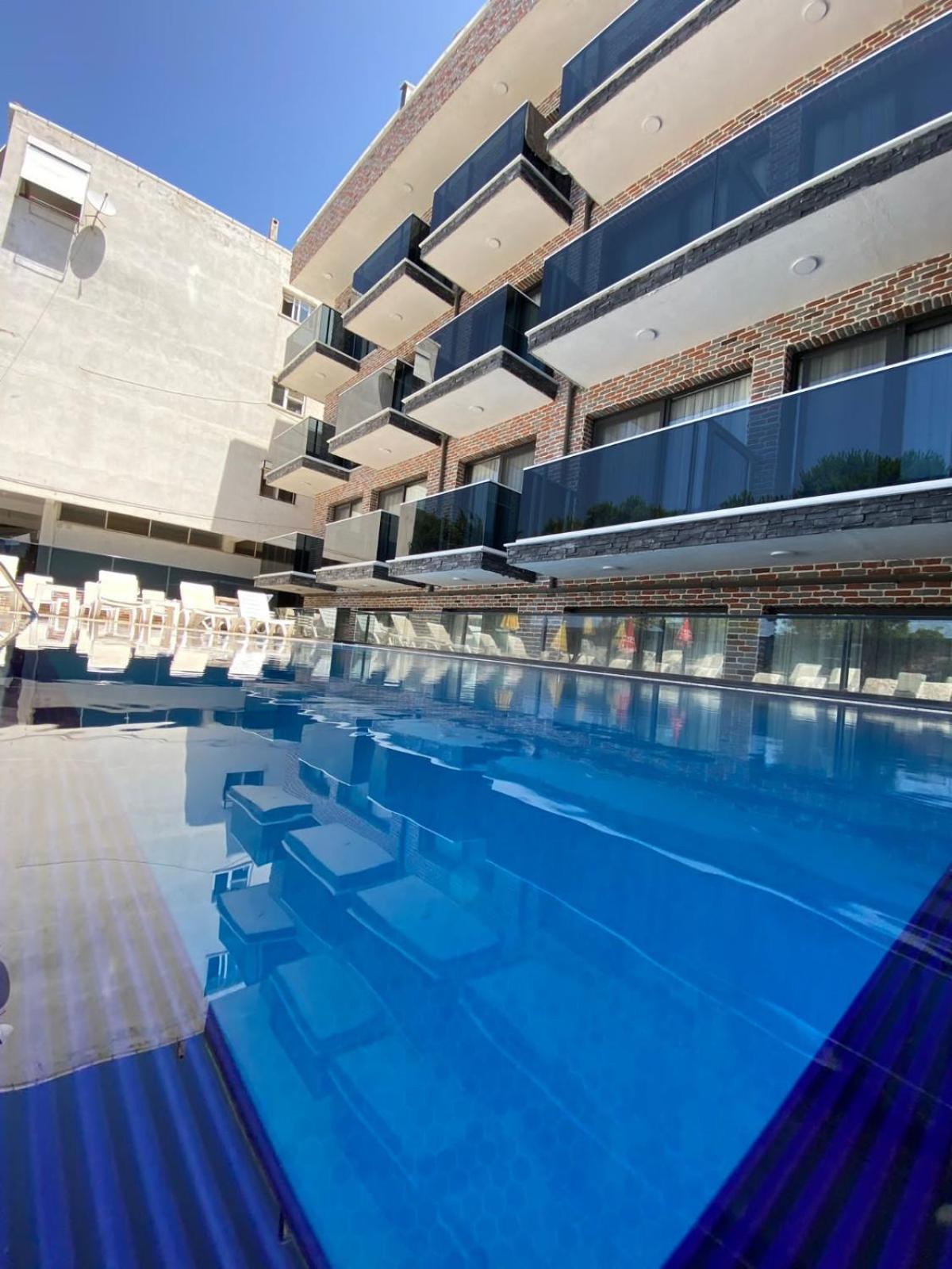 Mari Pembe Otel Marmara Adasi Buitenkant foto